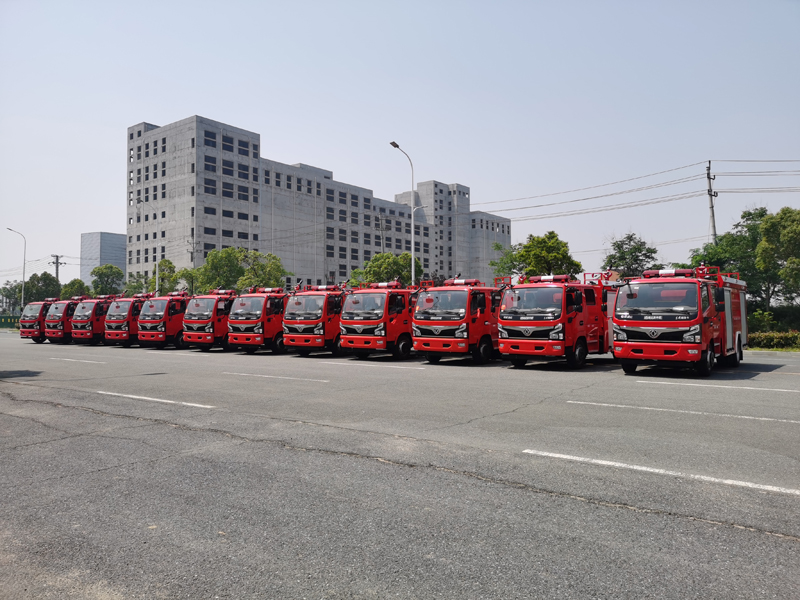 6台福田H2水罐消防车发车