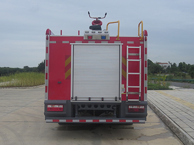 福田6m³泡沫消防车