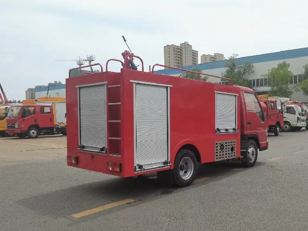 福田2吨消防洒水车