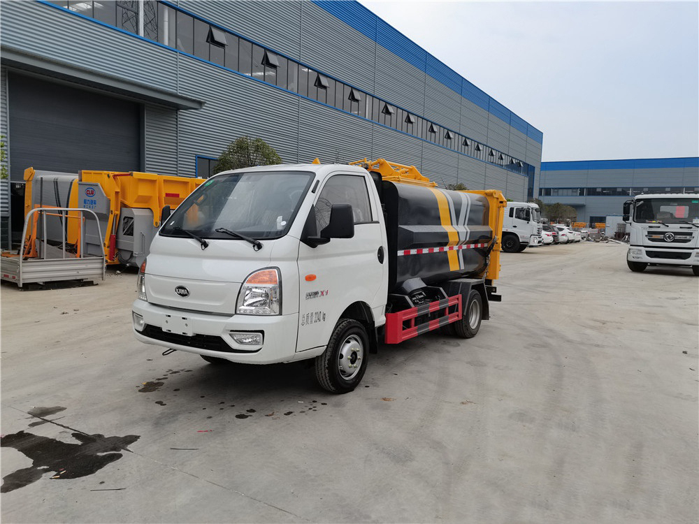 4.5立方 蓝牌凯马瑞航侧装压缩垃圾车