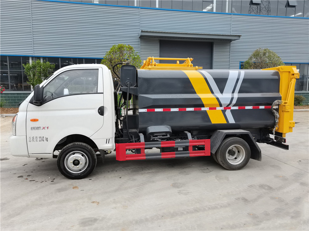 4.5立方 蓝牌凯马瑞航侧装压缩垃圾车