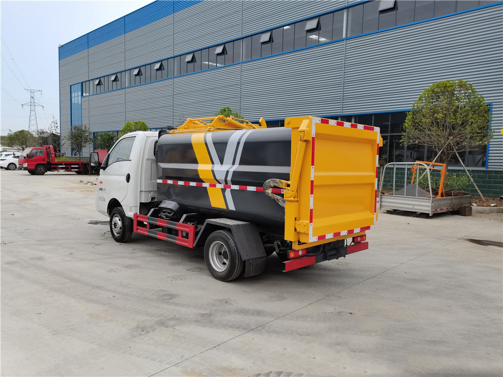 4.5立方 蓝牌凯马瑞航侧装压缩垃圾车
