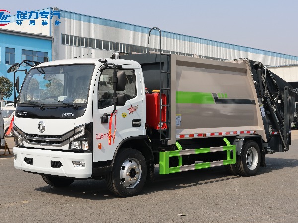 10方东风多利卡压缩垃圾车